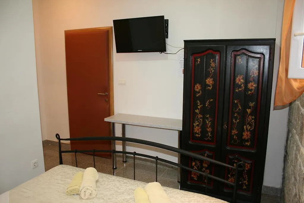Vendégház Rooms And Apartments Emily Split