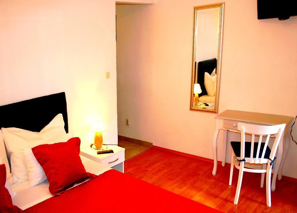 Rooms And Apartments Emily Split 3*,  Horvátország