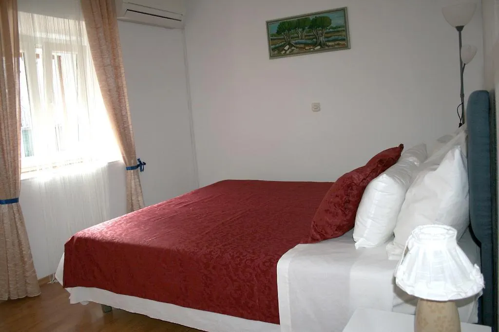 Rooms And Apartments Emily Split Vendégház