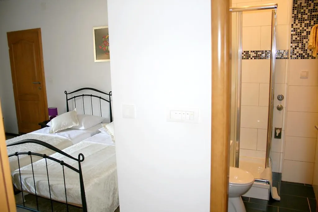 Rooms And Apartments Emily Split Vendégház